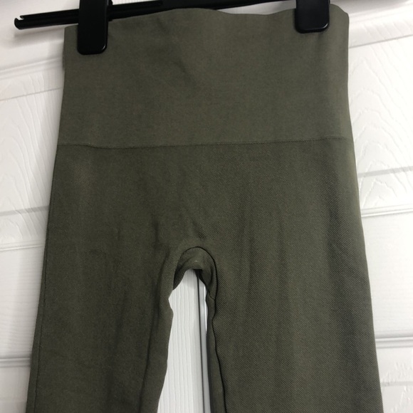 Spanx Leggings Olive Green Tight Leggings Control Top S - Picture 2 of 5